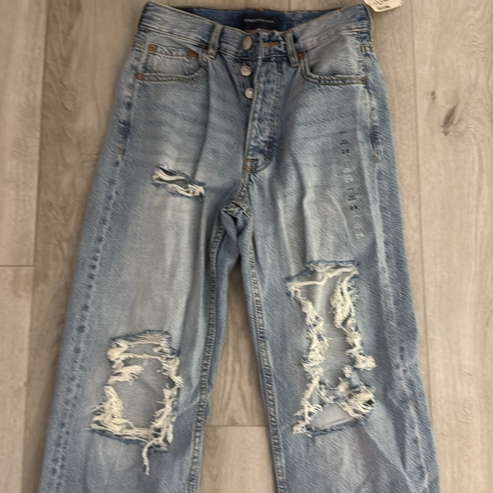 NWT aeropostale ripped jeans Size 2 - Picture 4 of 6
